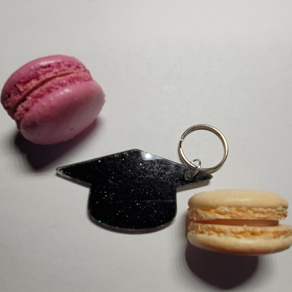 Graduate Cap Keychain - Picture 3 of 3
